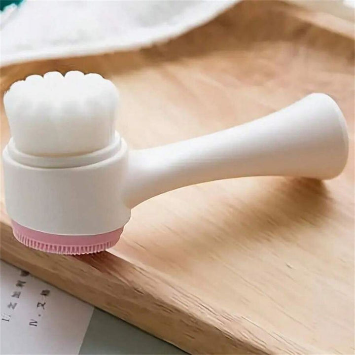 Transform Your Pet's Grooming Routine with the Easy Clean Nylon Pet Paw Brush
