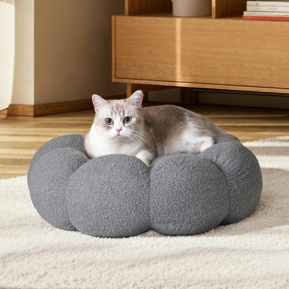 Calming Fluffy Flower Round Donut Pet Bed